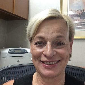 Meet your Posher, Lisa